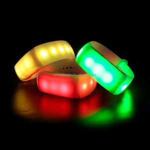 Pulsera LED ISmart 2.4G <span class=keywords><strong>Star</strong></span> Props con 11 Luces, Logotipo Personalizado, Control Remoto, Programable DMX - Product Image 4