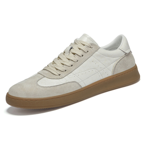 Chaussures de skate pour hommes, baskets en <span class=keywords><strong>cuir</strong></span> <span class=keywords><strong>basses</strong></span> à lacets, style rétro, faites à la main, avec semelle épaisse compensée - Product Image 1
