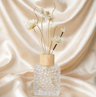Flacon diffuseur carré de luxe en verre vide 100 ml avec bouchon à vis en bois pour emballage de parfum d'intérieur en gros