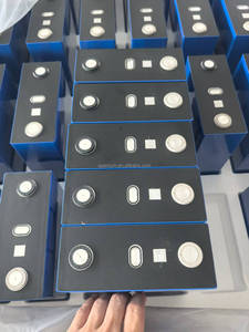En stock Cornex 3.2V 314Ah LiFePO4 batterie rechargeable au lithium-ion pour une capacité réelle de 330-340Ah batterie à énergie solaire - Product Image 4