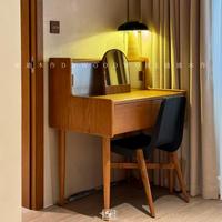 Ensemble coiffeuse en bois massif avec miroir rond et tabouret, table de maquillage nordique pour chambre à coucher avec étagère ouverte