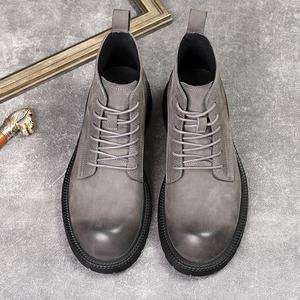 Mocasines de Hombre de Alta Calidad en Color Marrón, Hechos en Inglaterra con Cuero Lavado, Estilo Retro, con Cordones y Suela Goodyear, Impermeables - Product Image 2