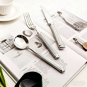Ensemble de Couverts de Luxe <span class=keywords><strong>en</strong></span> <span class=keywords><strong>Acier</strong></span> <span class=keywords><strong>Inoxydable</strong></span> Forgé 18/10, Poignée Robuste, Design Moderne, Vaisselle Plate Argentée, Cuillère <span class=keywords><strong>Fourchette</strong></span>, Vente <span class=keywords><strong>en</strong></span> Gros - Product Image 6