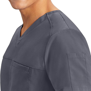 Haut de blouse médicale pour homme Justin, col en V, coupe moderne, avec poche sur la poitrine, en tissu tricoté, pour usage hospitalier, entretien facile, extensible - Product Image 4