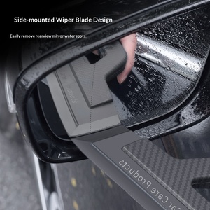 Escobilla Limpiaparabrisas para Auto con Diseño de <span class=keywords><strong>Silicona</strong></span> con Patrón de Fibra de Carbono para Drenar Agua y Aplicar Película Protectora, Suave con la Pintura del Auto - Product Image 3