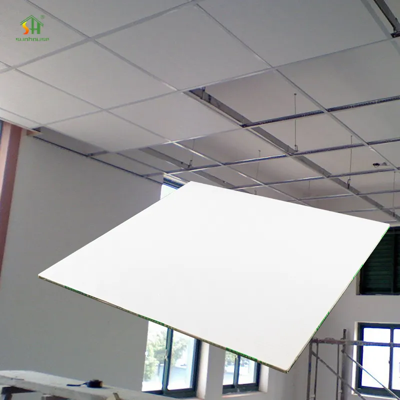 Gysum-Hoja de techo de PVC de 595x595mm, Panel de techo falso de 7,5mm para decoración de techo Interior