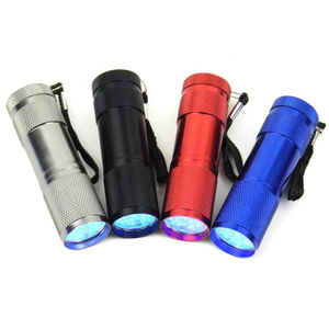 Mini Linterna UV de 9 LED, 395nm, Ultravioleta, Aleación de Aluminio, Color Negro, para Detección de Agentes y Objetos Fluorescentes - Product Image 1