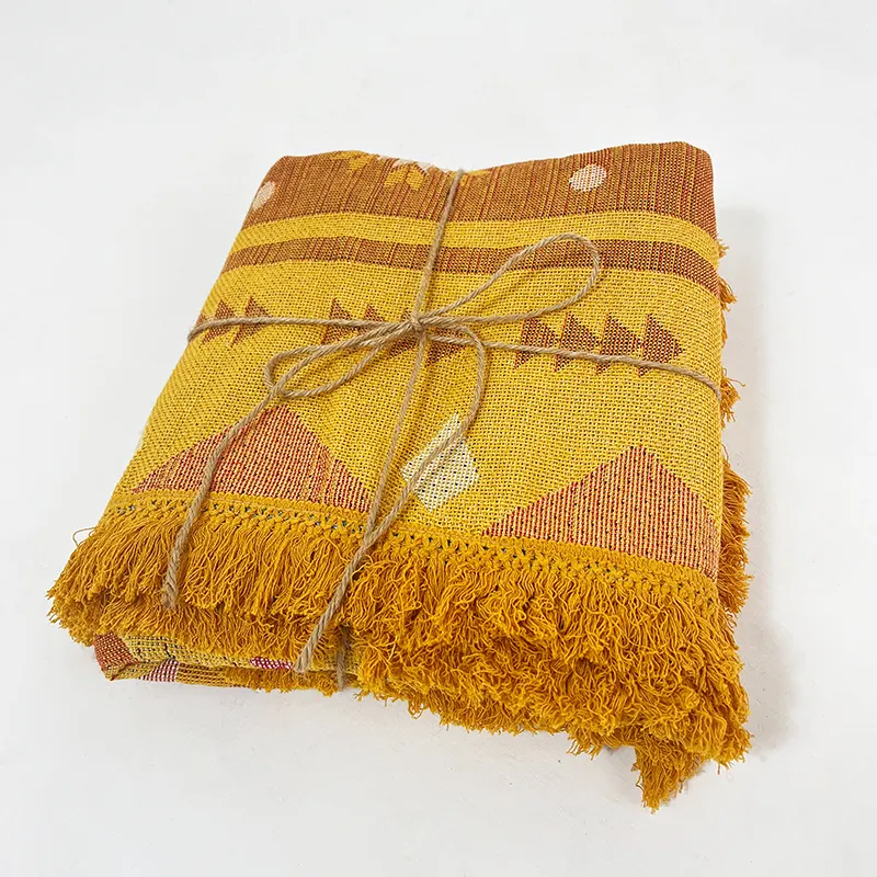 100%cotton Custom Jacquard Woven Boho Throw Rugs Wholesale Tapestry Geometric Sofa Blankets