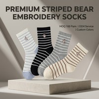 Chaussettes mi-mollet en coton peigné tricoté à rayures animales antidérapantes personnalisées OEM pour femmes, antibactériennes, déodorantes, respirantes, pour usage quotidien en hiver