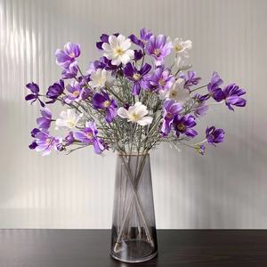Fleur artificielle Cosmos à 4 têtes, fraîche, pour photographie de voyage et <span class=keywords><strong>d</strong></span>écoration intérieure, approvisionnement transfrontalier - Product Image 2