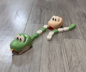 Nuevo juguete de serpiente con control remoto para niños, juguete educativo interactivo para padres e hijos con diseño de animales de dibujos animados, divertido juego educativo de coches. - Product Image 4