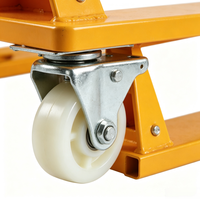 Chariot élévateur manuel hydraulique KARLION certifié CE 3000 kg avec garantie de 10 ans pour le chargement et le transport de leviers de voiture en entrepôt