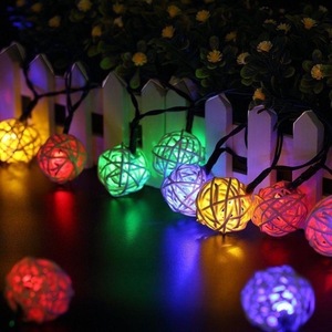 Guirlande Solaire Extérieure Blanc Chaud 8 Modes 7m 50 LED Étanche pour Porche, Gazebo, Clôture, Lampe Fée en Forme de Boule de Rotin Tressée - Product Image 3