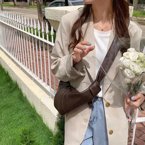 Sac à bandoulière croissant rétro 2026, sac à main en PU avec doublure en polyester, fermeture éclair, tendance pour femmes - Product Image 2