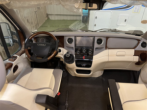 Autocaravana de Lujo 4X2 4X4 para Viajes Familiares, <span class=keywords><strong>Camping</strong></span> al Aire Libre, Viajes en Autocaravana, Otras Camionetas - Product Image 6