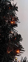 Trendiger Halloween-Dekobaum 23 Zoll PVC-Material Vorbeleuchtet mit Orangenlichtern Miniatur Schwarzer Tischbaum Beliebter Stil für Zuhause und Schreibtisch