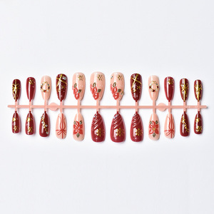 Uñas Postizas de Lujo Premium ABS, 24 Piezas, Medianas, Almendradas, con Diseño de Flores y Copos de Nieve Navideños, Más Vendidas - Product Image 4