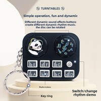 Mini tourne-disque DJ lumineux en plastique de dessin animé, machine de jeu électronique créative anti-stress, porte-clés, breloque pour sac d'école, cadeau