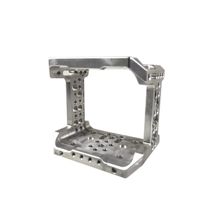 Pièces de quincaillerie pour cage de caméra en alliage d'aluminium usinées sur mesure par CNC, fraisage de précision pour la fabrication de supports de caméra métalliques - Product Image 2