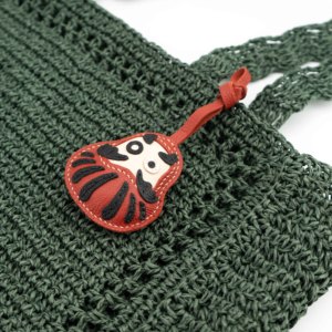 Porte-clés en cuir avec figurine rétro à barbe - Product Image 2