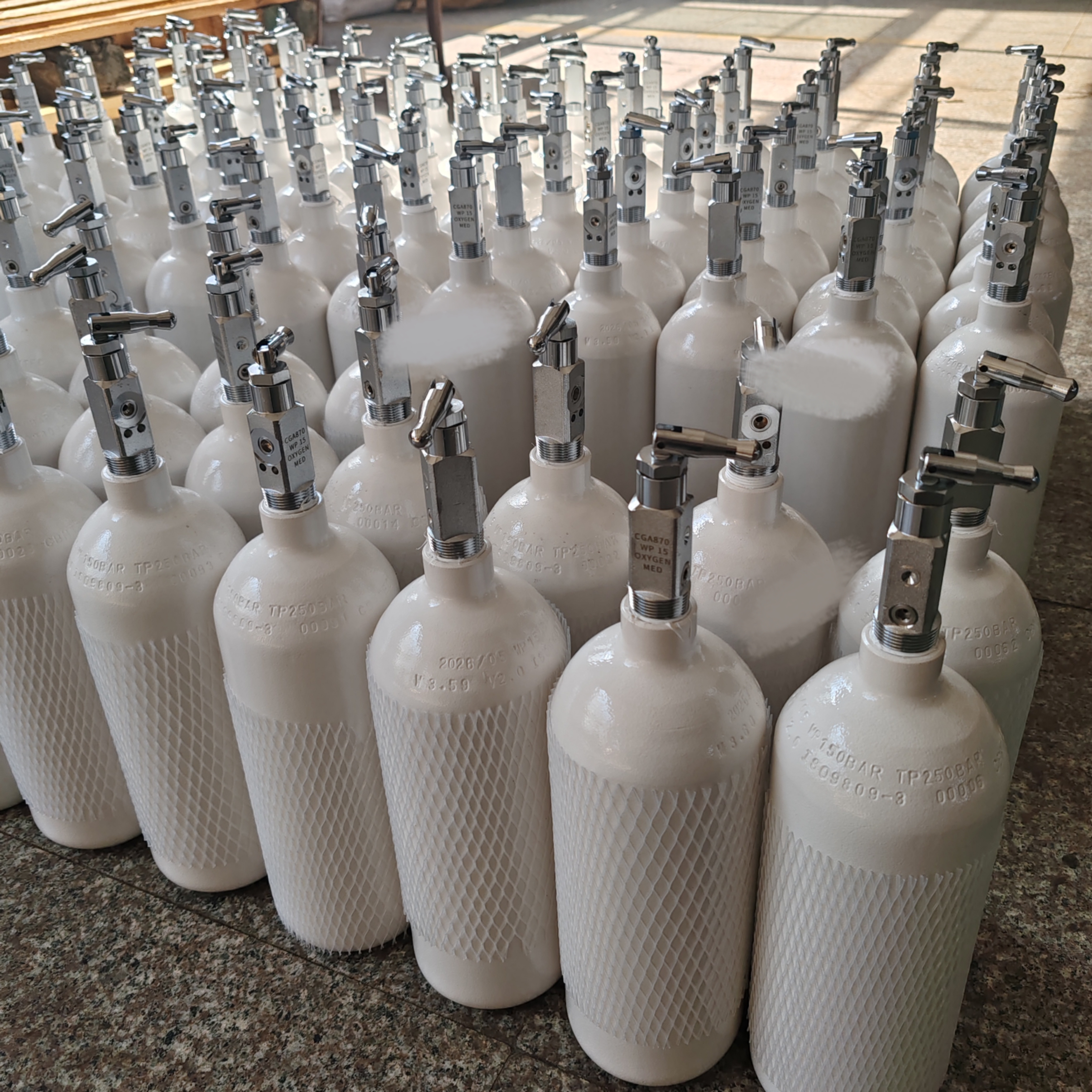 CGA870 Medical Valve - Precision and Safety for Oxygen