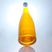 Bouteille d'eau en verre transparente de conception personnalisée, modèle unique et dernier cri, bouteille de jus en verre de luxe avec bouchon à vis
