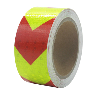 شريط عاكس أحمر وأبيض للسلامة والتحذير، شريط لاصق عاكس للشاحنات والمركبات - Product Image 2