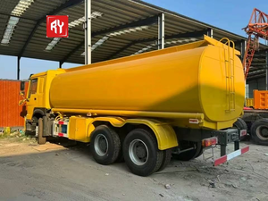 中古6*425000/30000LFlowメーター装備オイルタンカートラック-新品/中古SINOTRUK/HOWO軽量ディーゼル/天然ガス輸送 - Product Image 4