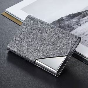 Porta Tarjetas de Visita Magnético Profesional de Metal con Bolsillo de Cuero PU para Uso Empresarial - Product Image 4