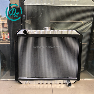 Radiateur et réservoir d'eau pour excavatrice EexcavaStart XY80 – Noyau en aluminium durable, refroidissement efficace, garantie 1 an - Product Image 1