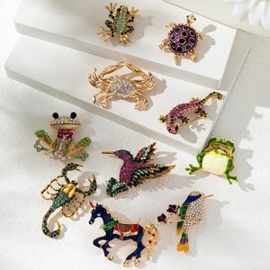 Broche <span class=keywords><strong>de</strong></span> Aleación con Diseño Creativo <span class=keywords><strong>de</strong></span> Araña, Escorpión y Pony, con Pedrería, Insignia <span class=keywords><strong>de</strong></span> Animal, Accesorio <span class=keywords><strong>para</strong></span> Traje y Abrigo - Product Image 2