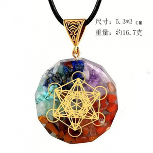 Collier pendentif en cristal d'orgone naturel 7 chakras, énergie <span class=keywords><strong>de</strong></span> guérison, <span class=keywords><strong>orgonite</strong></span>, pierre <span class=keywords><strong>de</strong></span> méditation, bijoux pour hommes et femmes - Product Image 3