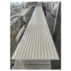 Panneau mural en bois-plastique WPC personnalisé en usine pour salon <span class=keywords><strong>plaque</strong></span> <span class=keywords><strong>de</strong></span> calandre murale <span class=keywords><strong>de</strong></span> fond TV géométrique avec rainure convexe concave - Product Image 1
