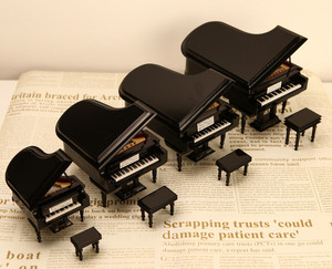 Mini Ornement de Grand Piano et Boîte à Musique, Instrument Musical Créatif, Décoration de Bureau à Domicile, Cadeau d'Anniversaire, Vente en Gros - Product Image 6