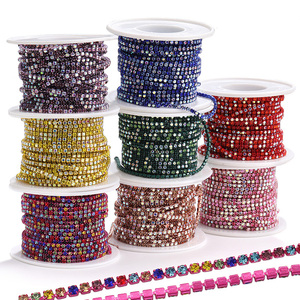 Nouvelle couleur en gros SS6/2mm Chaîne de <span class=keywords><strong>strass</strong></span> en verre 3D colorée motif 10 yards/rouleau à griffes pour bijoux et accessoires vestimentaires DIY - Product Image 2