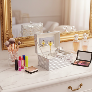 Boîte à musique à manivelle avec fonction de lecture de musique, boîte à bijoux brillante personnalisée <span class=keywords><strong>en</strong></span> gros de l'usine Yiyu, boîte à bibelots pour la Saint-Valentin - Product Image 1