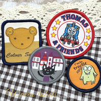 Parches Bordados de Animales de Dibujos Animados para Niños, Personalizados al por Mayor, con Certificación CE, de Oso, Zorro y Dinosaurio, con Logotipo Personalizado