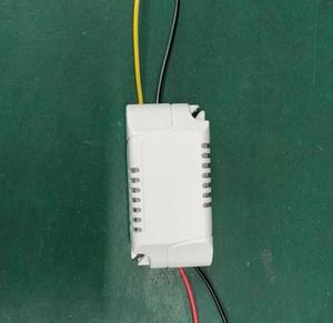 Xách tay <span class=keywords><strong>GPS</strong></span> <span class=keywords><strong>Tracker</strong></span> chuyển đổi cho ô tô xe máy Pet theo dõi mini 2 gam GSM/GPRS 2DIN Màn hình ROHS chứng nhận - Product Image 3