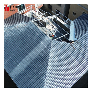 Échantillon d'<span class=keywords><strong>achat</strong></span> : Panneaux de <span class=keywords><strong>toiture</strong></span> en PVC synthétique ondulé résistant à la chaleur, en plastique espagnol, pour entrepôt de projet - Product Image 1