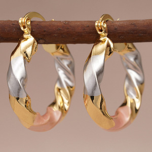 Orecchini Multicolore Effetto Metallo per Donne, Eleganti Gioielli per Orecchie in Stile Mediorientale alla Moda - Product Image 3