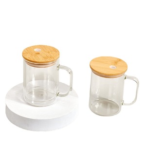 Tazza di vetro a sfera di neve personalizzata 15 oz preforata a doppia parete con manico a sublimazione con tappo per bevande calde e fredde - Product Image 2