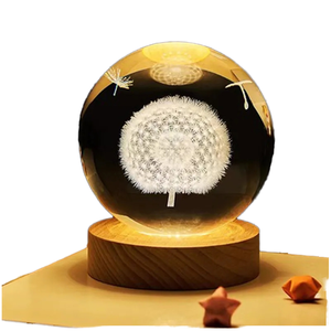 Luz de noche LED moderna Control táctil Patrones luminosos de estrellas y lunas Proyección de bola de cristal Hoteles de dormitorio con pilas - Product Image 4