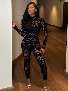 <span class=keywords><strong>Tuta</strong></span> Intera Sexy in <span class=keywords><strong>Pizzo</strong></span> Elasticizzato Trasparente a Maniche Lunghe <span class=keywords><strong>Nera</strong></span> - Product Image 4