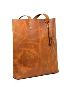 Grand sac fourre-tout en cuir véritable marron fait à la main pour femmes sac à main portable avec logo personnalisé de grande capacité pour une utilisation en extérieur - Product Image 4