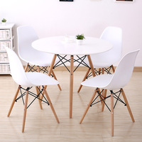 Table à manger moderne avec logo personnalisé, surface en MDF, structure en bois massif, style minimaliste pour la salle à manger à domicile