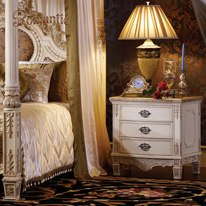Ensemble de meubles de chambre à coucher de luxe à <span class=keywords><strong>baldaquin</strong></span>, style français, en bois massif sculpté à la main, <span class=keywords><strong>avec</strong></span> <span class=keywords><strong>lit</strong></span> capitonné blanc et or, design palais - Product Image 3