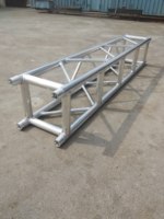 Structure de scène modulaire en aluminium 6061-T6 avec connecteurs à emboîtement, service OEM/ODM, installation rapide pour concerts en plein air et mariages
