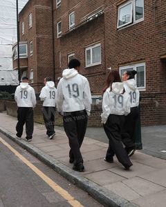 <span class=keywords><strong>Giacca</strong></span> a vento personalizzata con cappuccio in Nylon con cappuccio Softshell impermeabile antivento antivento da corsa da esterno <span class=keywords><strong>giacca</strong></span> a vento da <span class=keywords><strong>uomo</strong></span> - Product Image 4