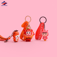 Longzhiyu 17 ans fabricant professionnel personnalisé dessin animé PVC porte-clés mignon rouge poupée Silicone porte-clés usine avec caoutchouc Stra