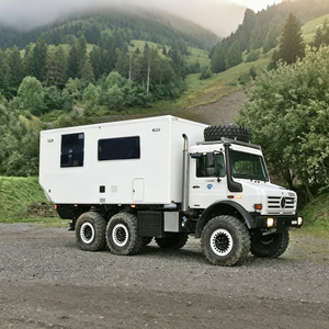 Camper Box Unimog tout-terrain pour expéditions, camping-car de luxe pour camion robuste, fabricant de véhicules de loisirs - Product Image 1
